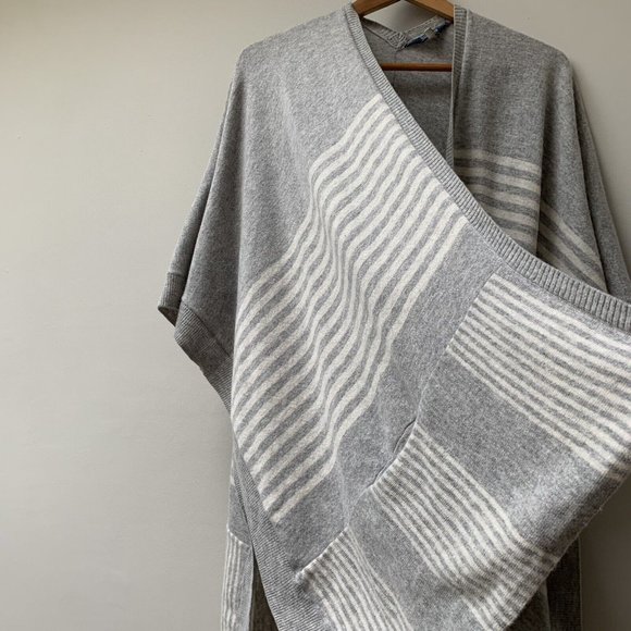 Joules Patti Cape Open Cardigan Size S/M Wool Blend Grey White Cloak Pockets - Picture 5 of 12